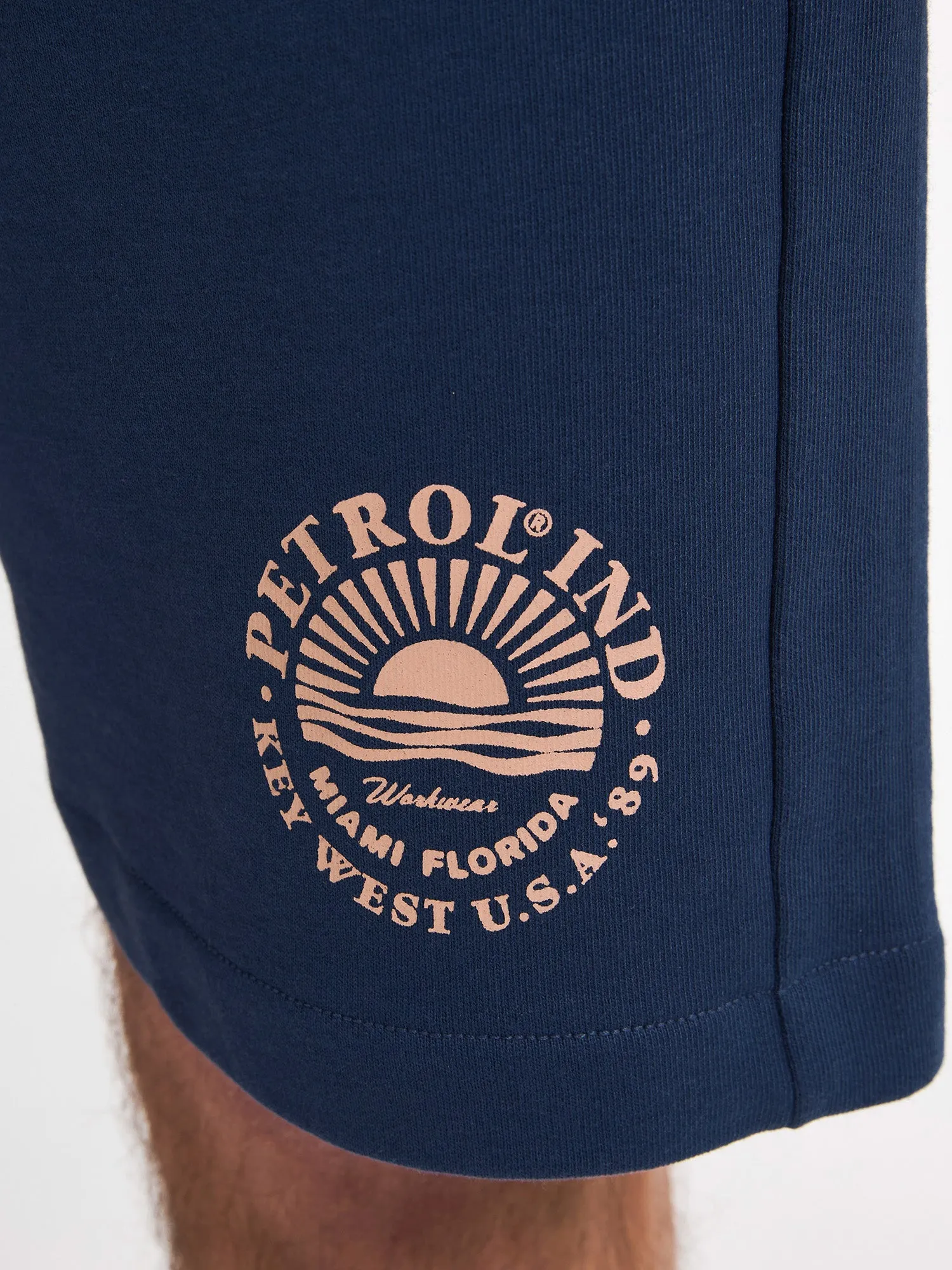Artwork T-shirt Dolphincrest
