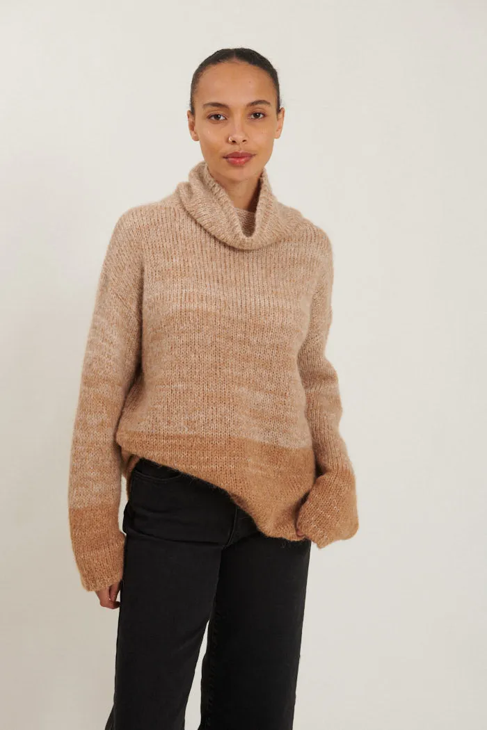 Caterina H. Neck Sweater - Tobacco brown / natural mel.