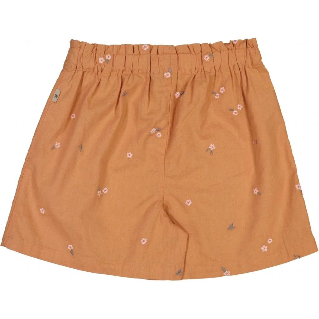 Shorts Silja - embroidery flowers