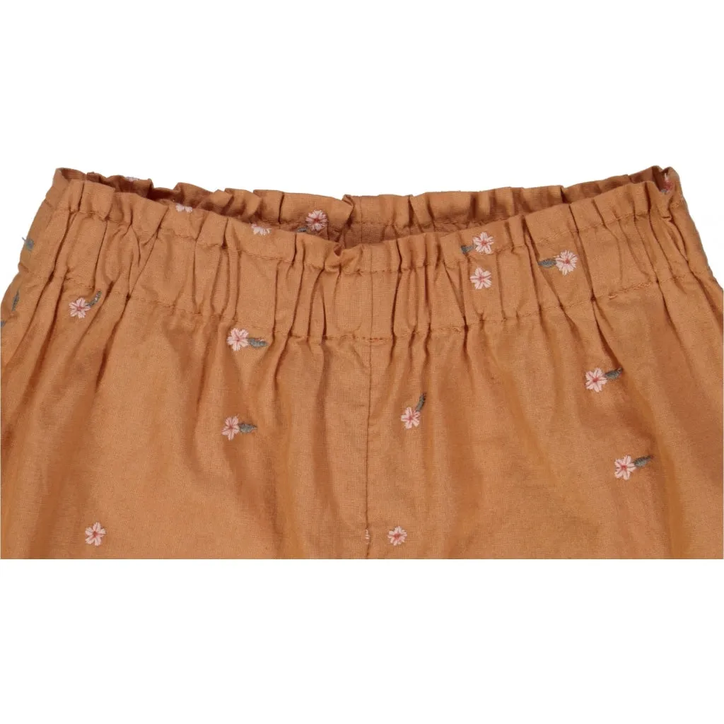 Shorts Silja - embroidery flowers