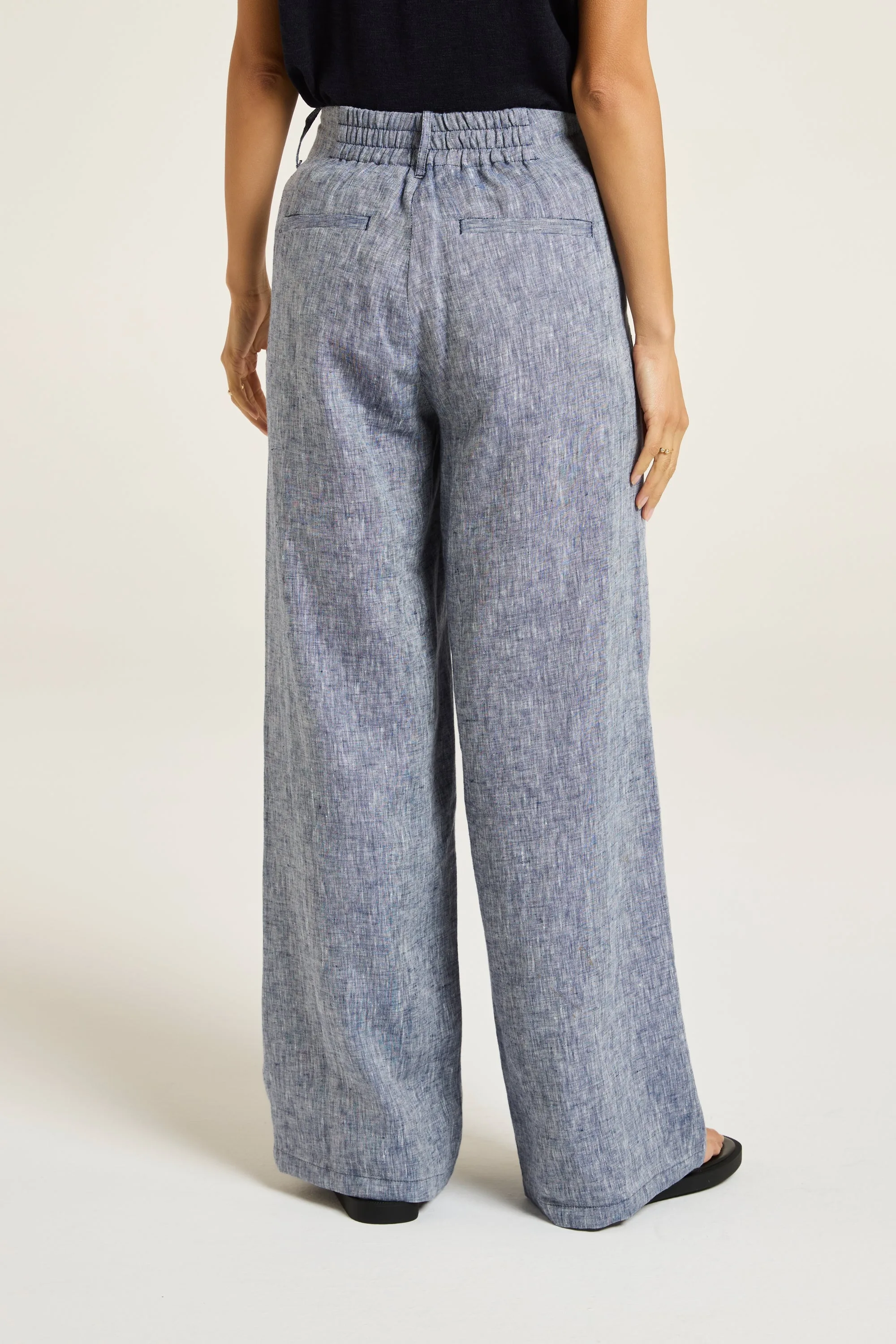 Sophia Pant