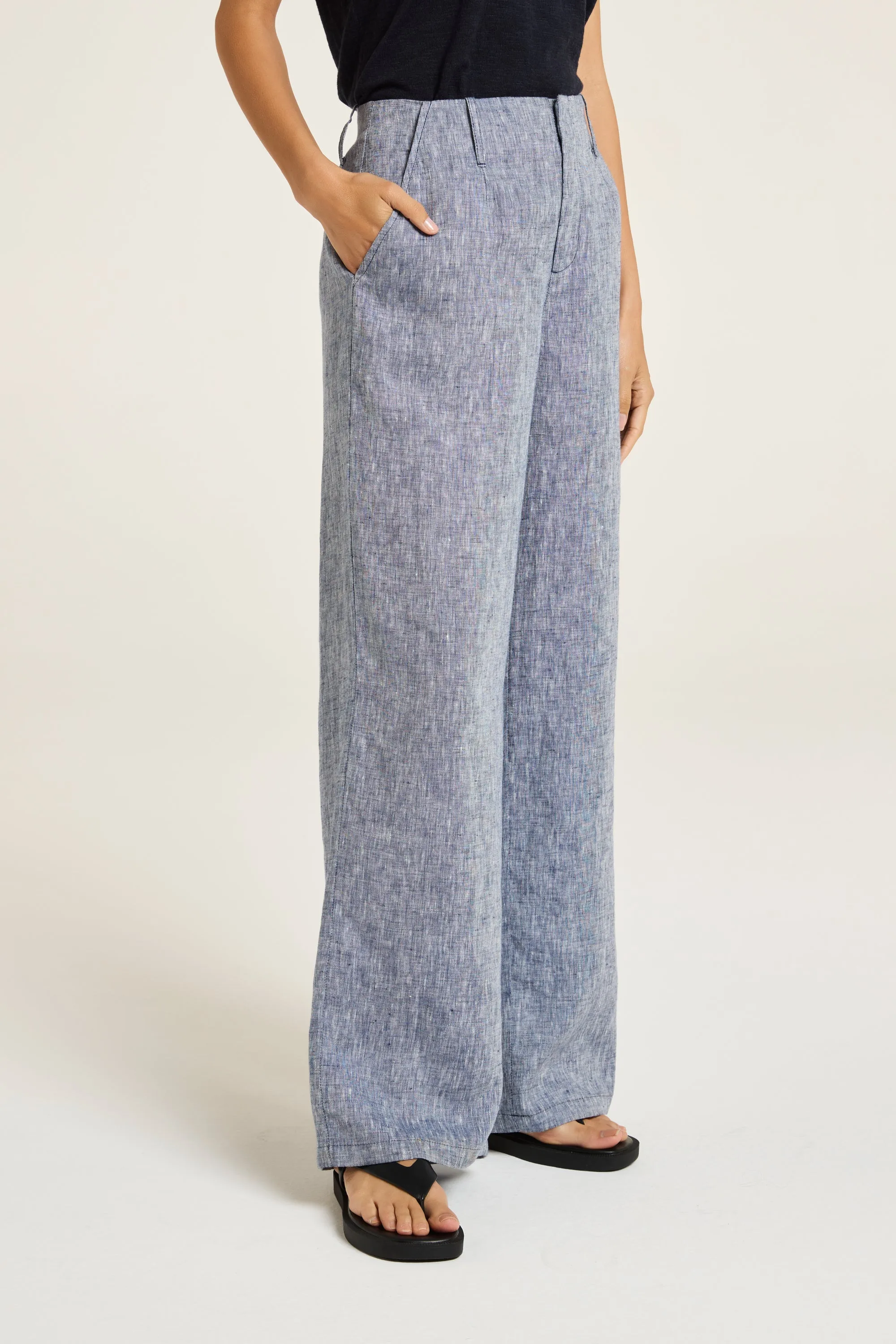 Sophia Pant