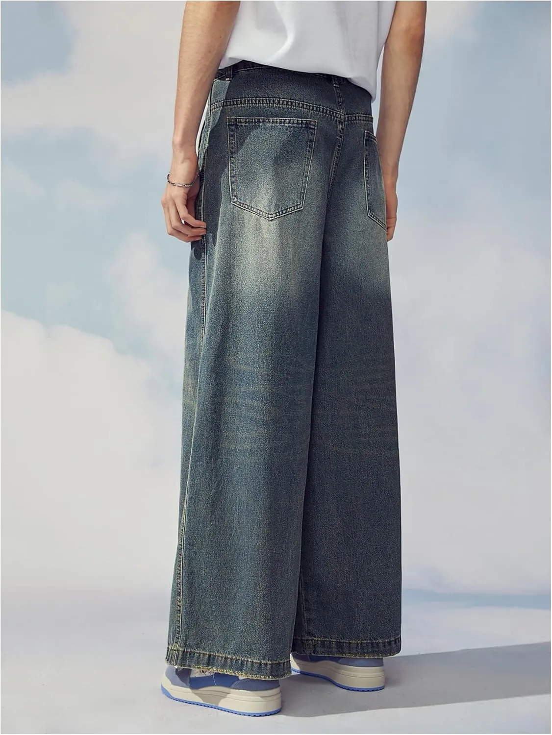 Verdusa Men's Zipper Fly Wide Leg Jeans High Waist Loose Denim Long Pants with Pocket