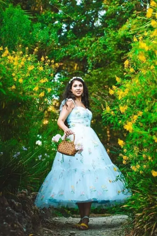 Women's Flower Embroidery Tulle Prom Dresses Tea Length Spaghetti Strap Fairy Formal Evening Party Gown